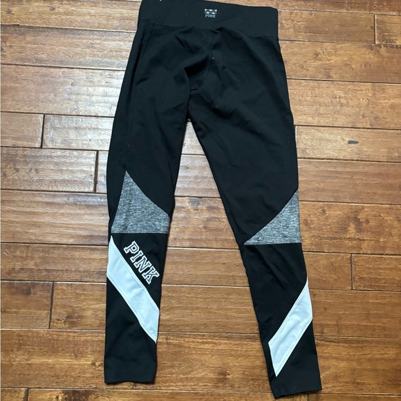 Victoria’s Secret Ultimate leggings sz med - Picture 4 of 4